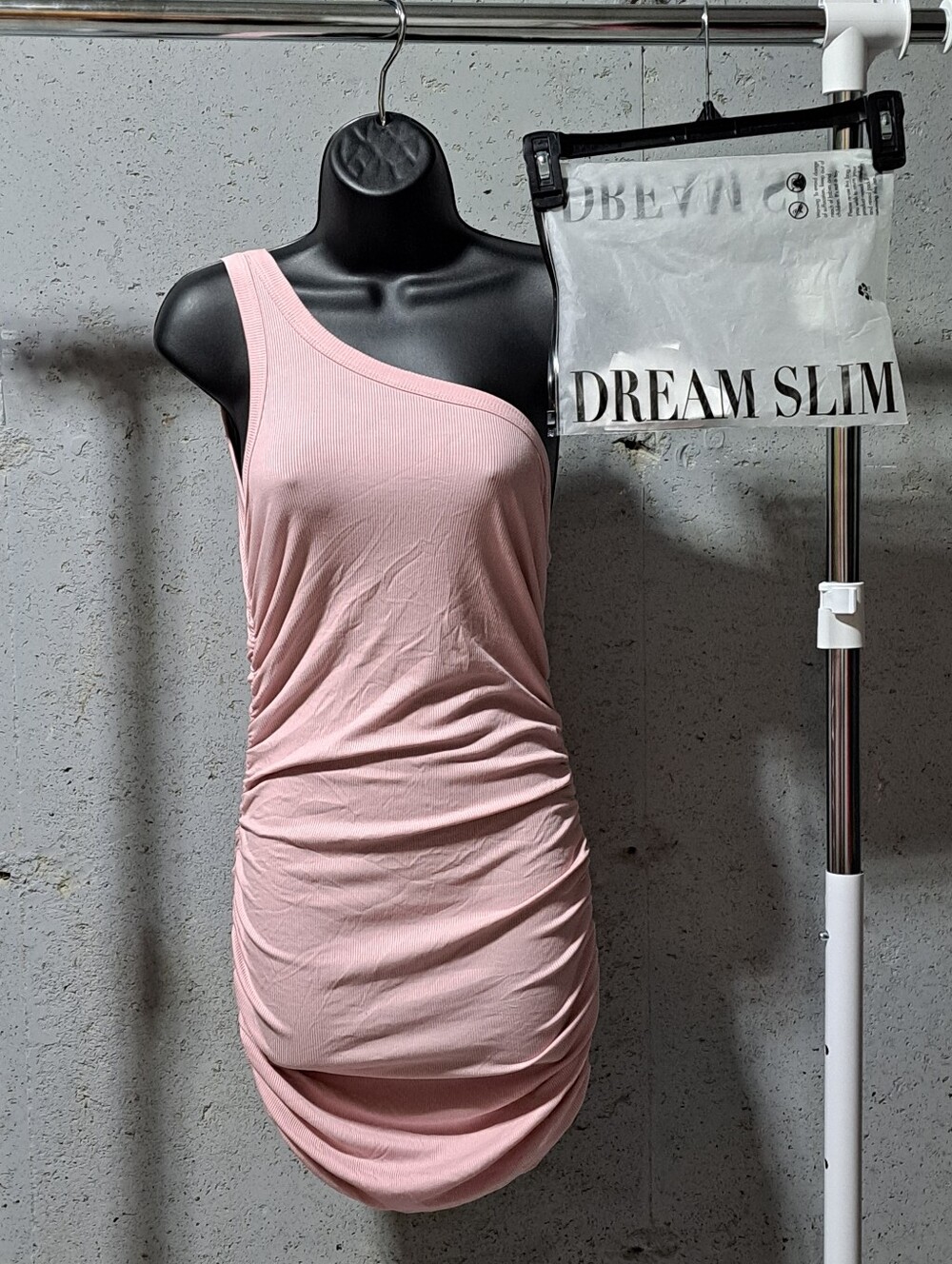 💃🏾♦️ Sz S One-Shoulder Ruched Bodycon Dress - Blush Pink